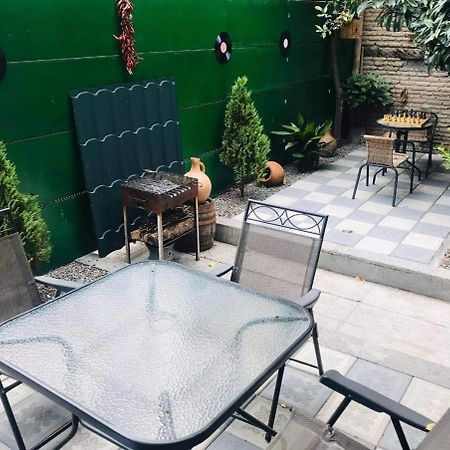 Book Hotel Tiflis Exterior foto